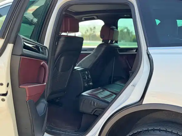 Volkswagen Touareg 2013