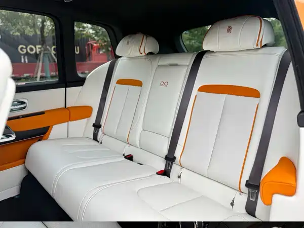 Rolls-Royce Cullinan 2021