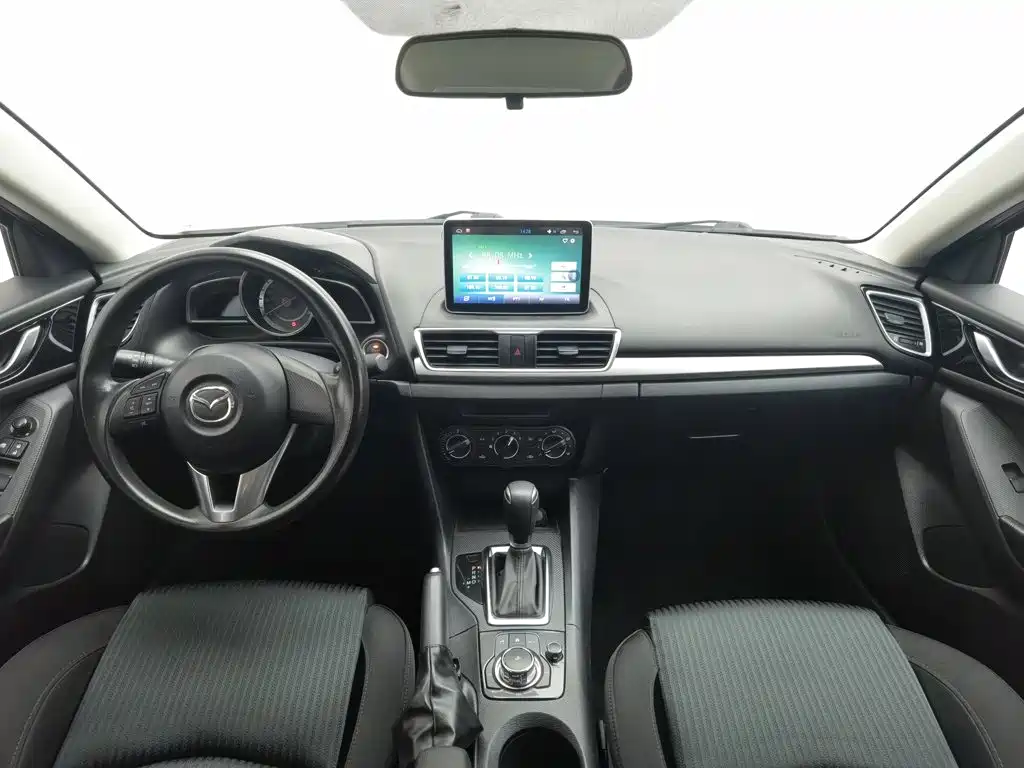 Mazda 3 Axela 2016
