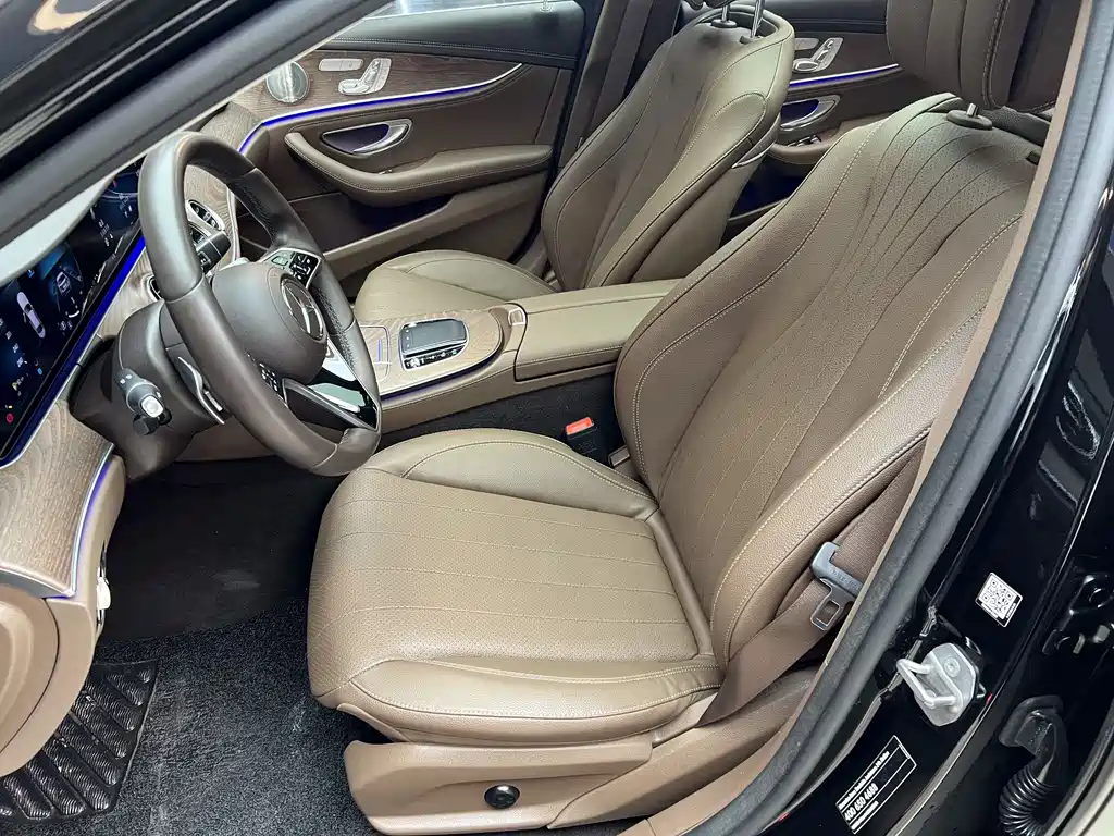 Mercedes-Benz E-Class 2023 — фото 9