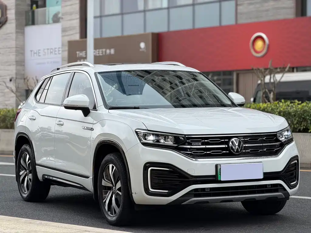 Volkswagen GTE PHEV 2022 — фото 3