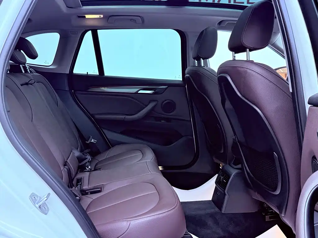 BMW X1 2019 — фото 19