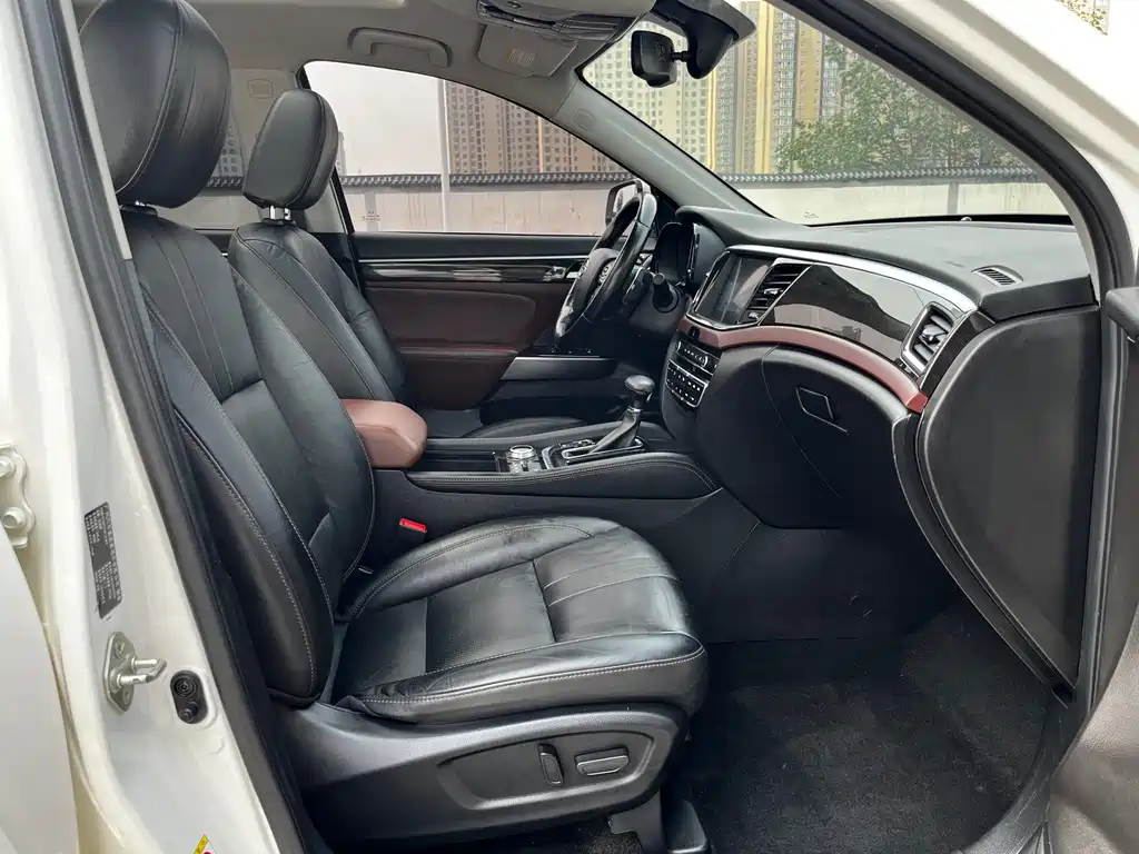 GAC Motor Trumpchi GS8 2018 — фото 11