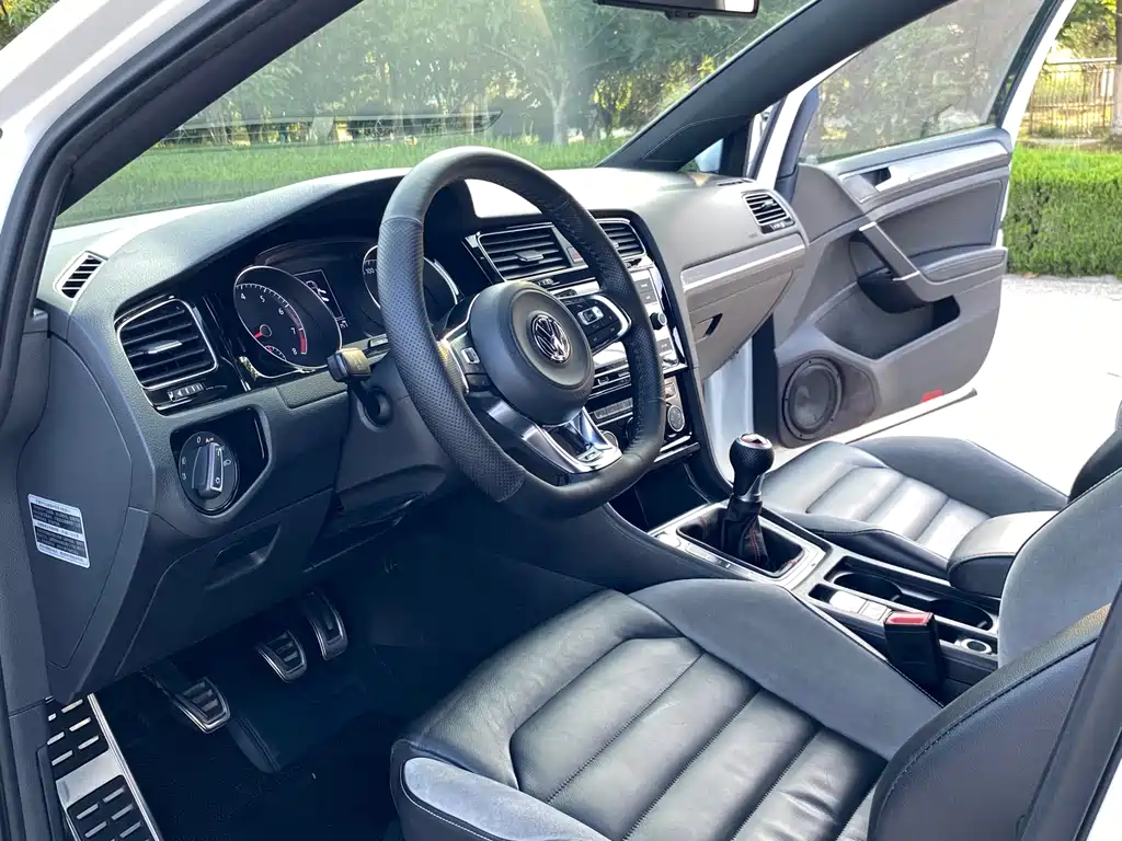 Volkswagen Golf 2016