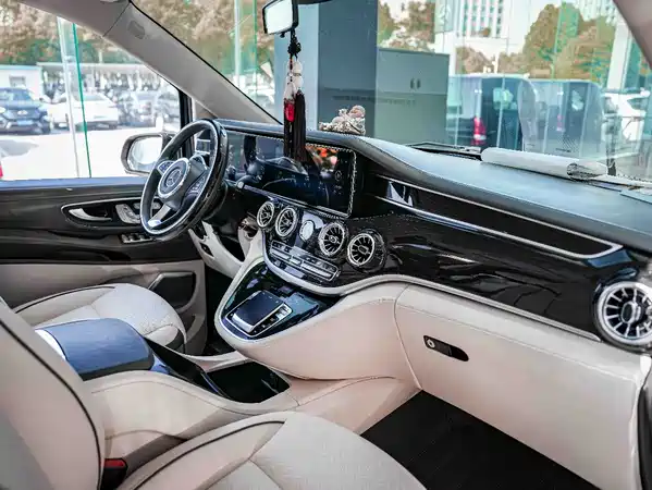 Mercedes-Benz Vito 2023