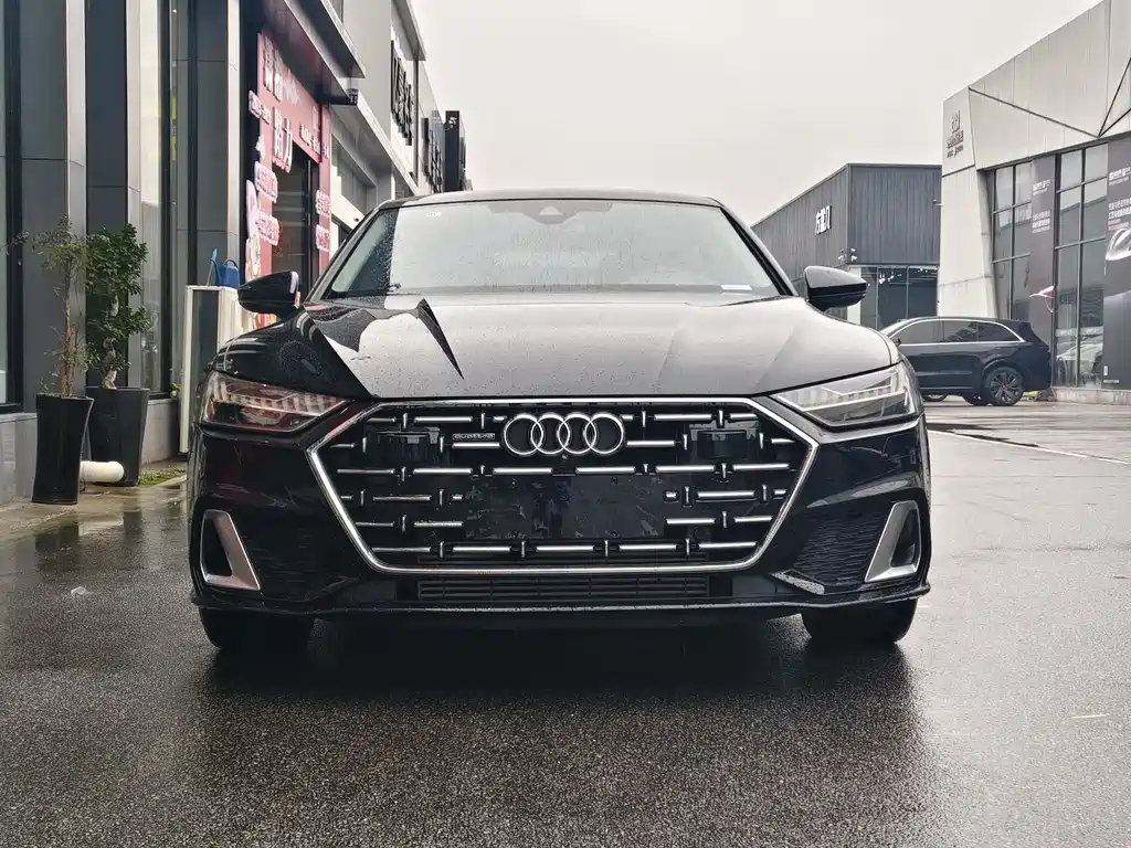 Audi A7L 2025 — фото 8