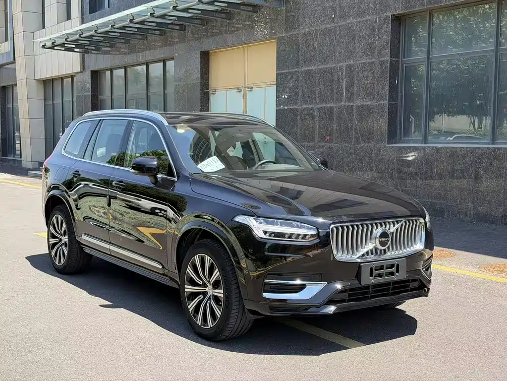 Volvo XC90 2025 — фото 3