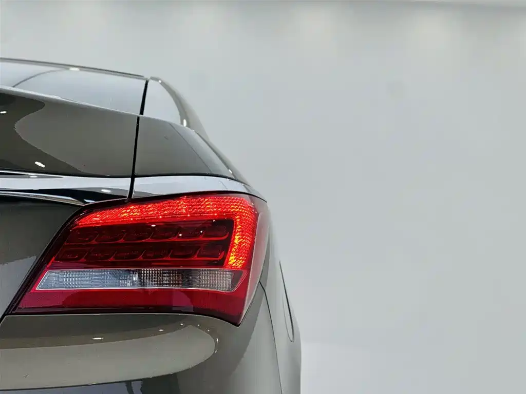Buick LaCrosse 2015 — фото 10