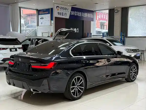 BMW 3 Series 2023