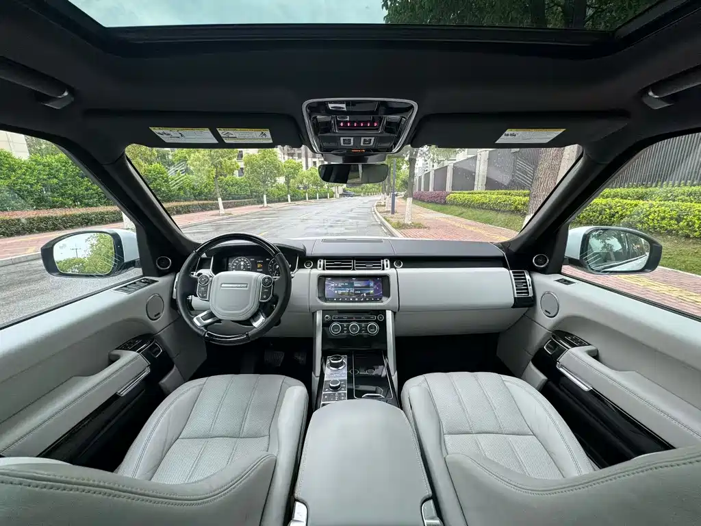 Land Rover Range Rover 2018 — фото 9