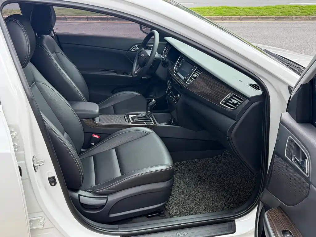 Hyundai Mistra 2016 — фото 10