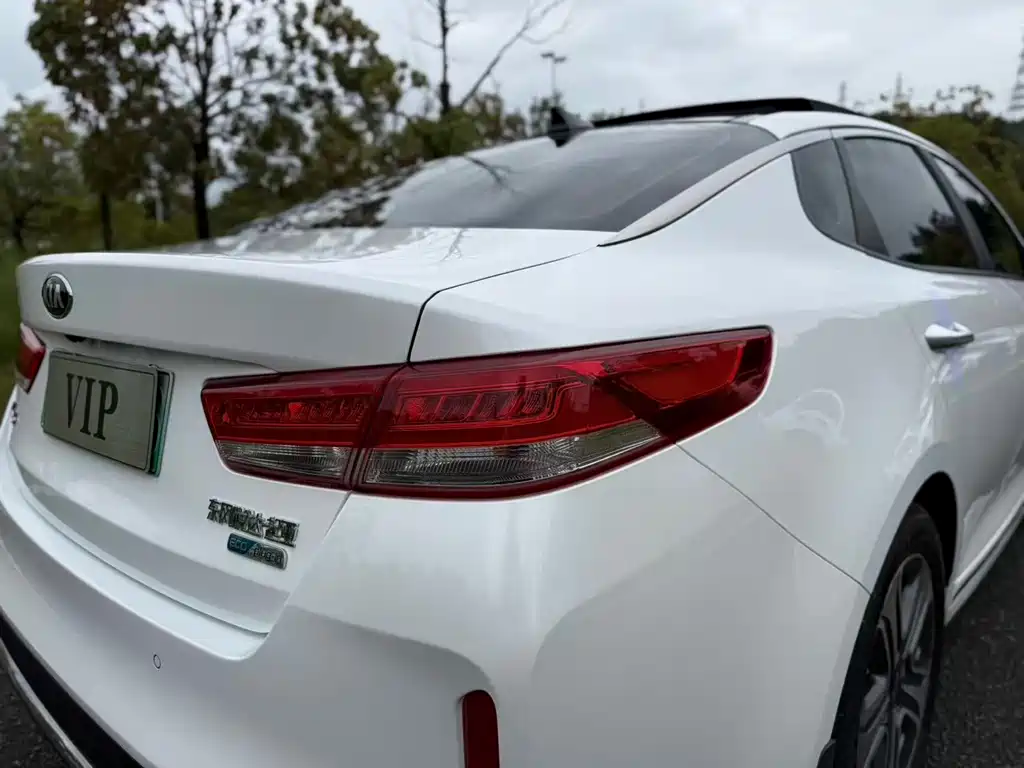 Kia K5 New Energy 2019 — фото 20