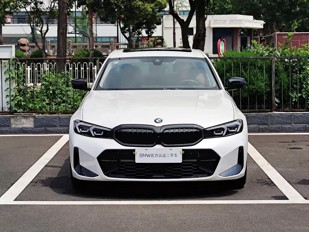 BMW 3 Series 2025