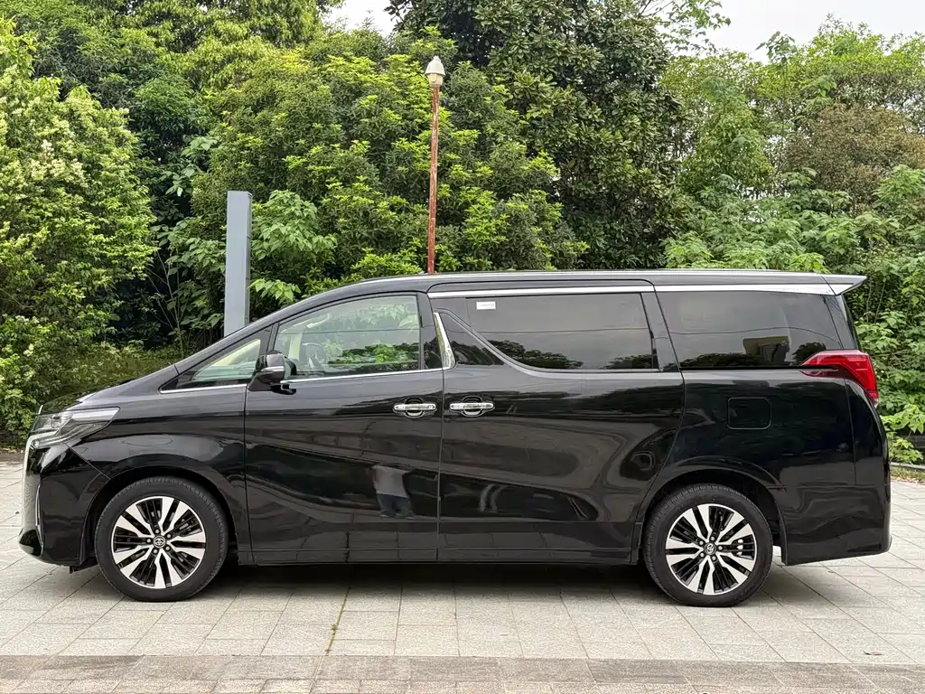 Toyota Alphard 2019 — фото 4
