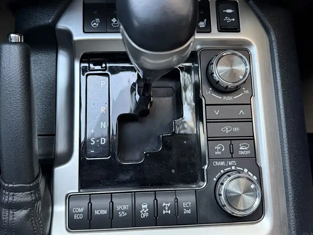 Toyota Land Cruiser 2019 — фото 13