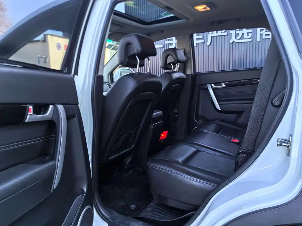 Chevrolet Captiva 2014 — фото 10