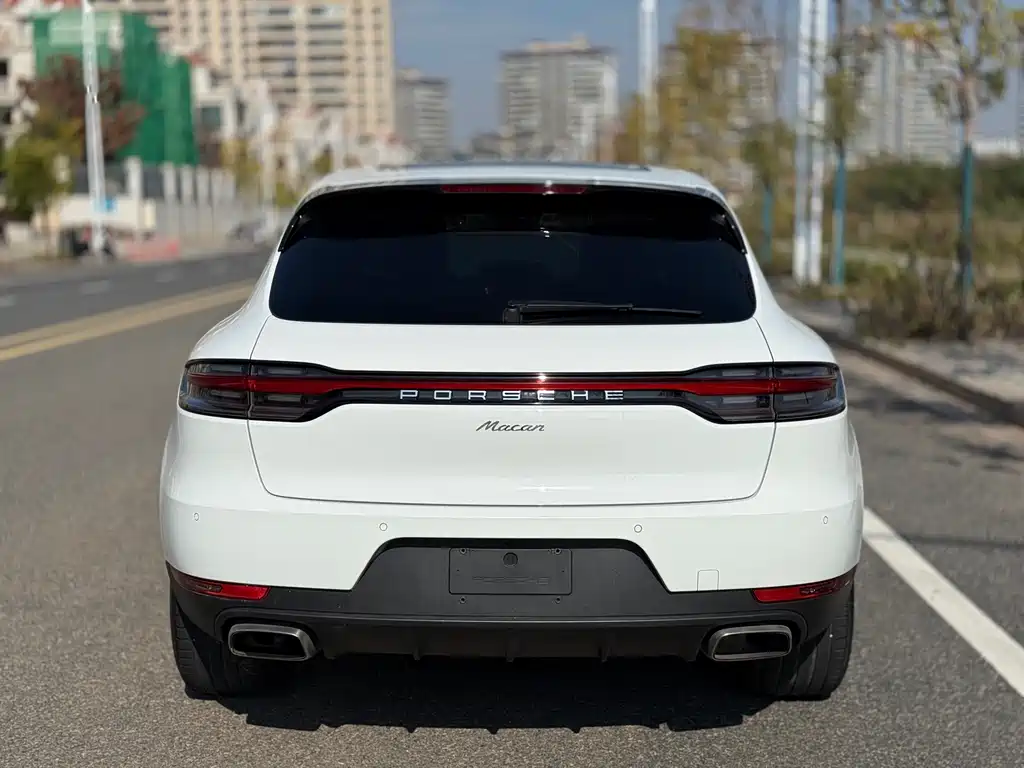 Porsche Macan 2022 — фото 11