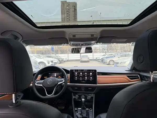Volkswagen Bora 2023