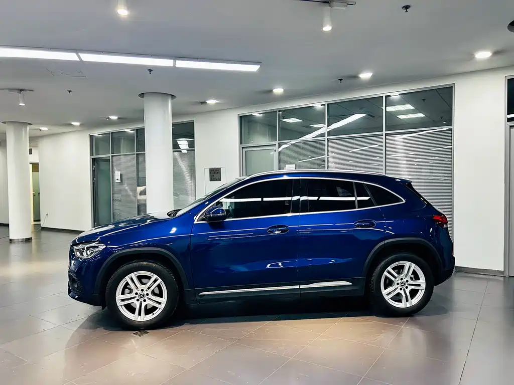 Mercedes-Benz GLA 2024 — фото 8