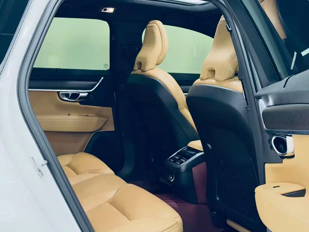 Volvo V90 2018 — фото 12