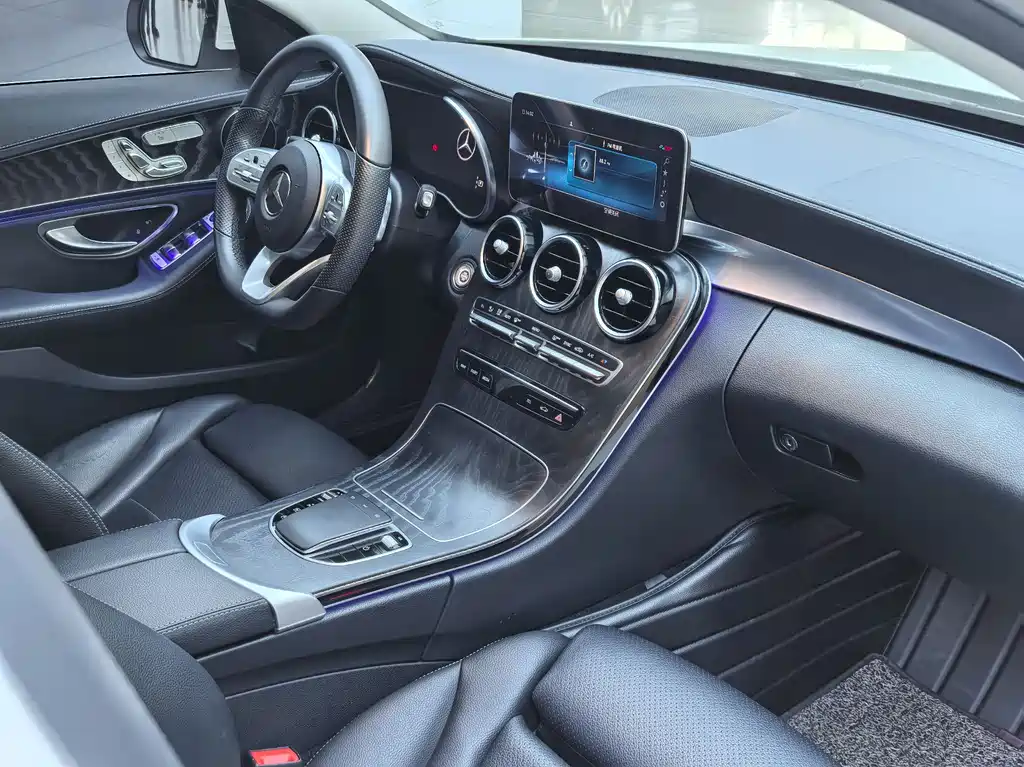 Mercedes-Benz C-Class 2020 — фото 13