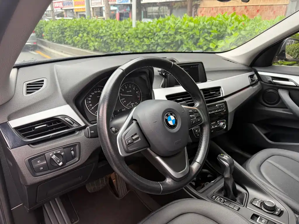 BMW X1 2018 — фото 4