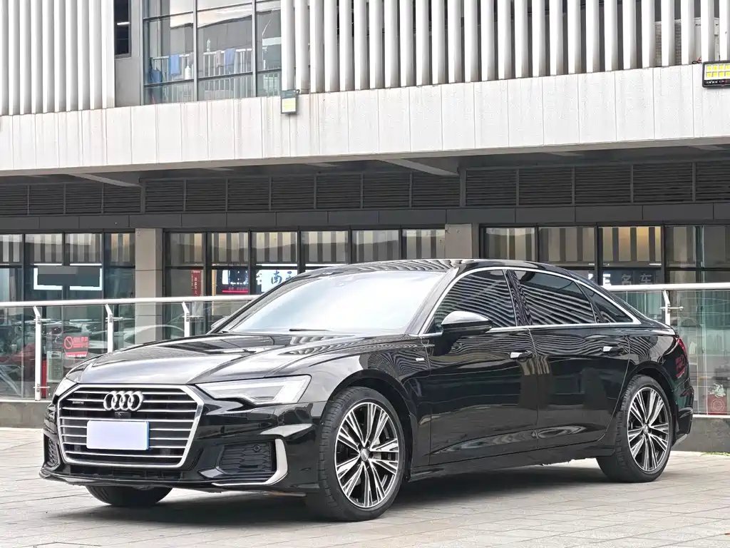 Audi A6L 2020 — фото 1