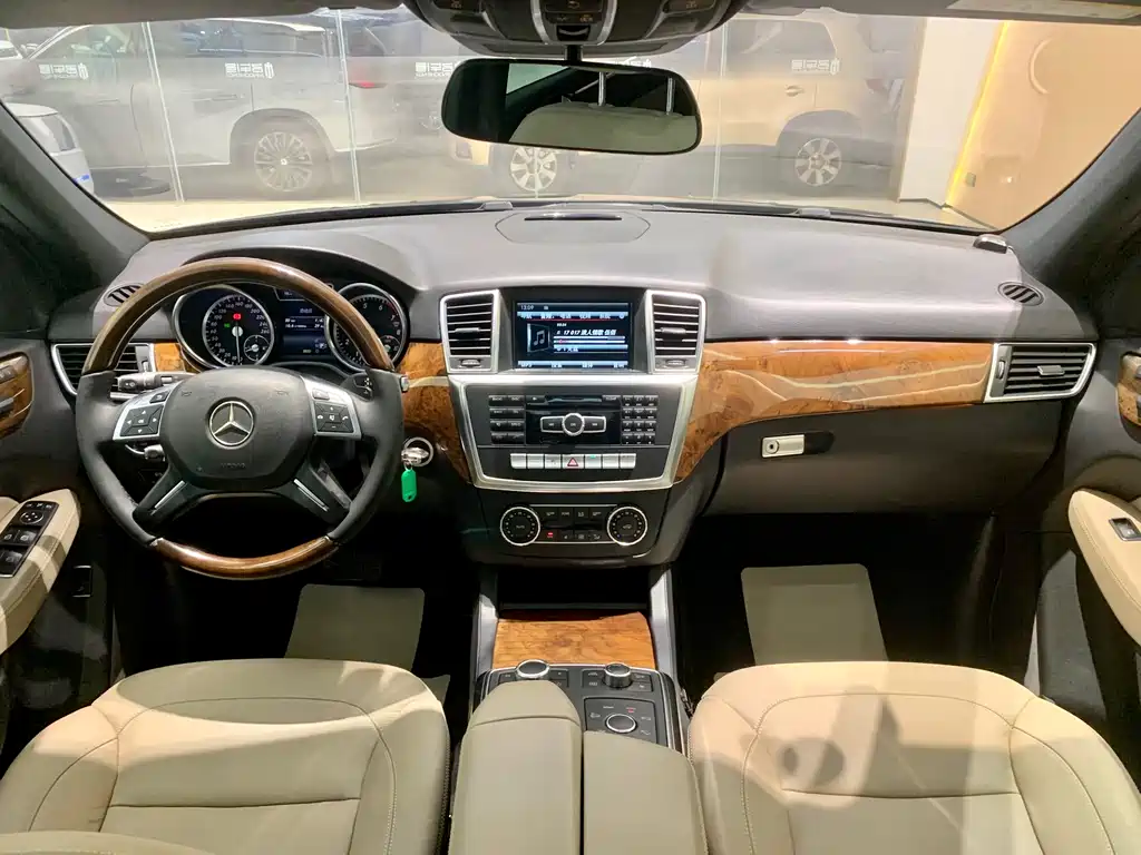 Mercedes-Benz M-Class 2015 — фото 8