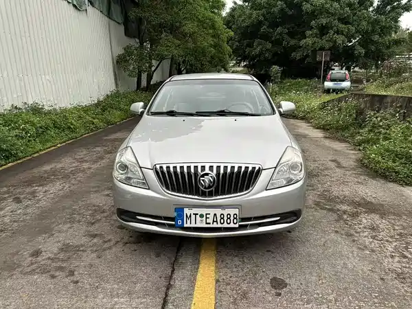 Buick Excelle 2013