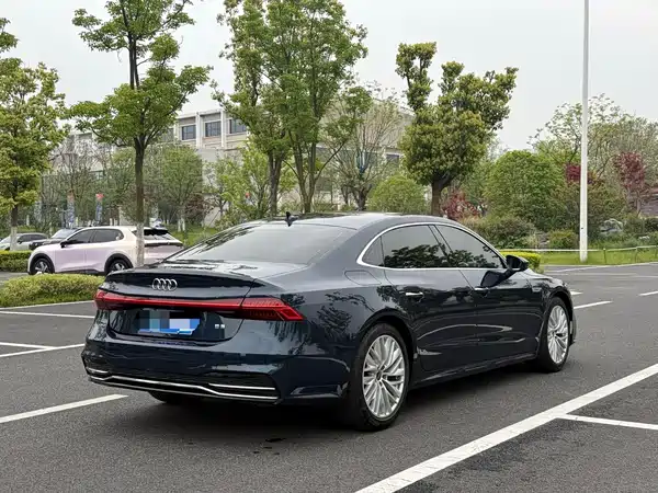 Audi A7L 2023