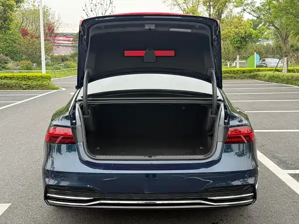 Audi A7L 2023