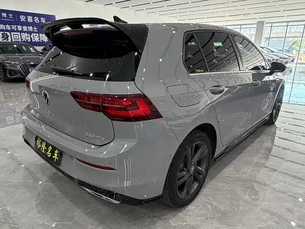Volkswagen Golf 2023
