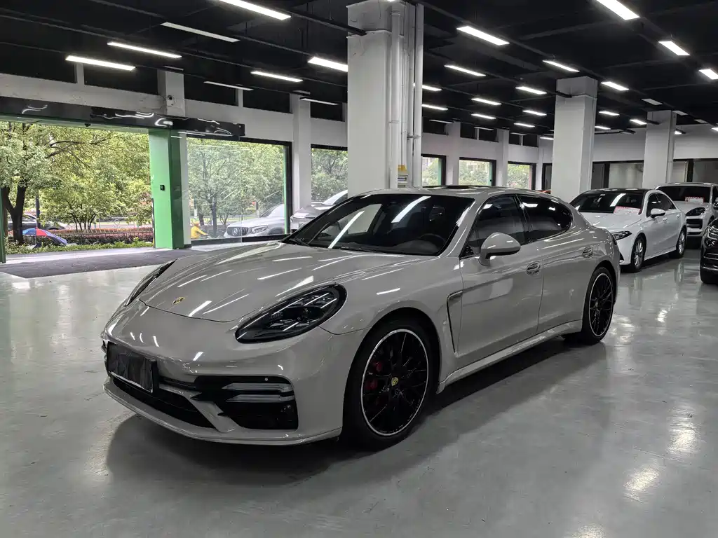 Porsche Panamera 2016