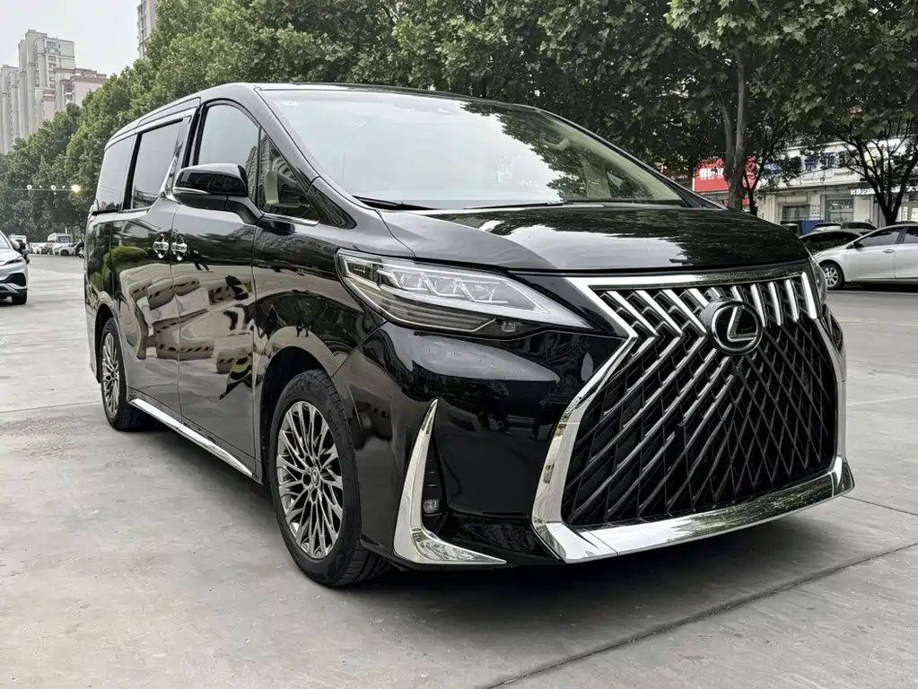 Toyota Vellfire 2023 — фото 3