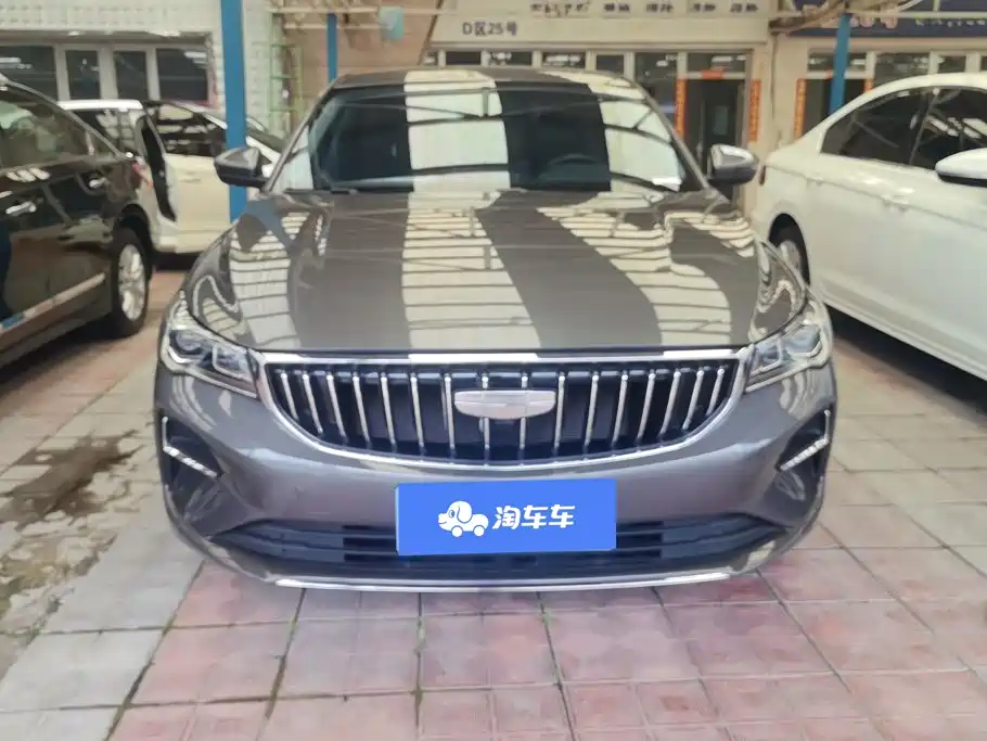Geely Emgrand 2025