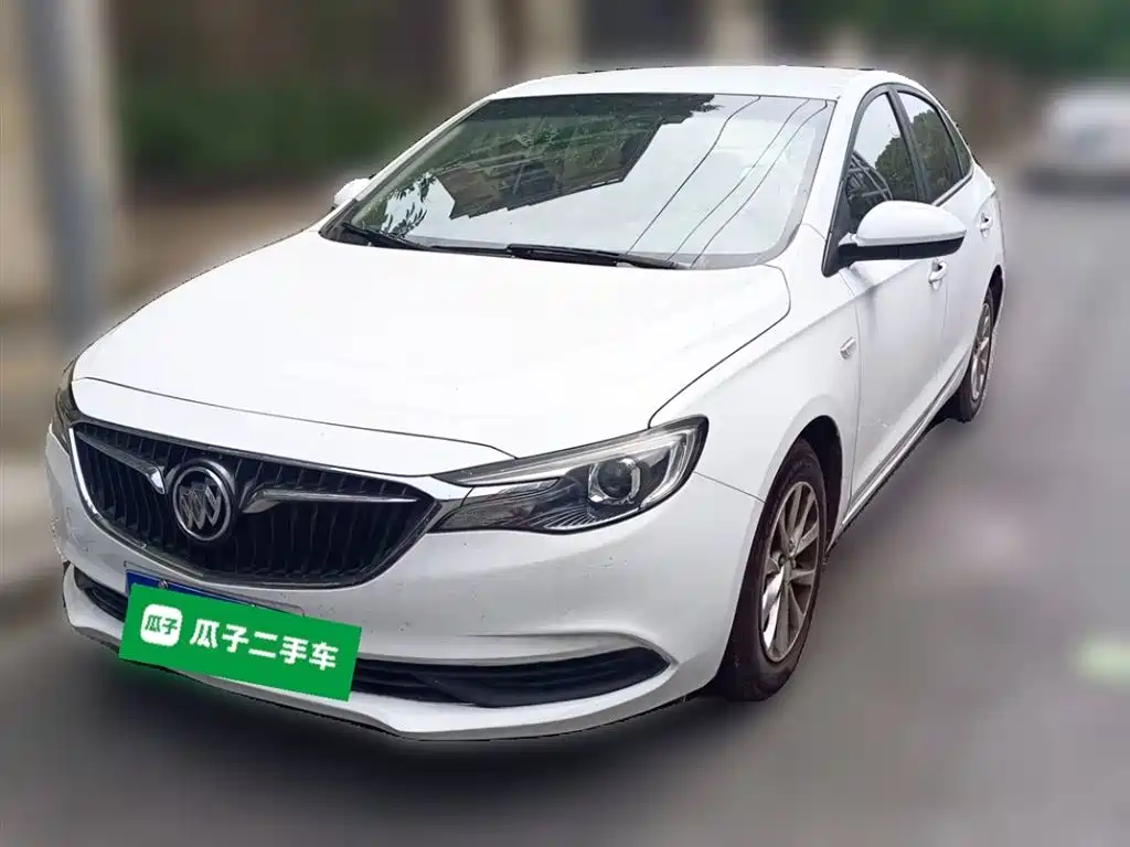 Buick Excelle 2018 — фото 2