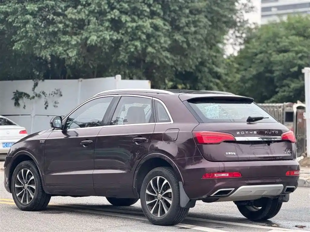 Zotye SR7 2016