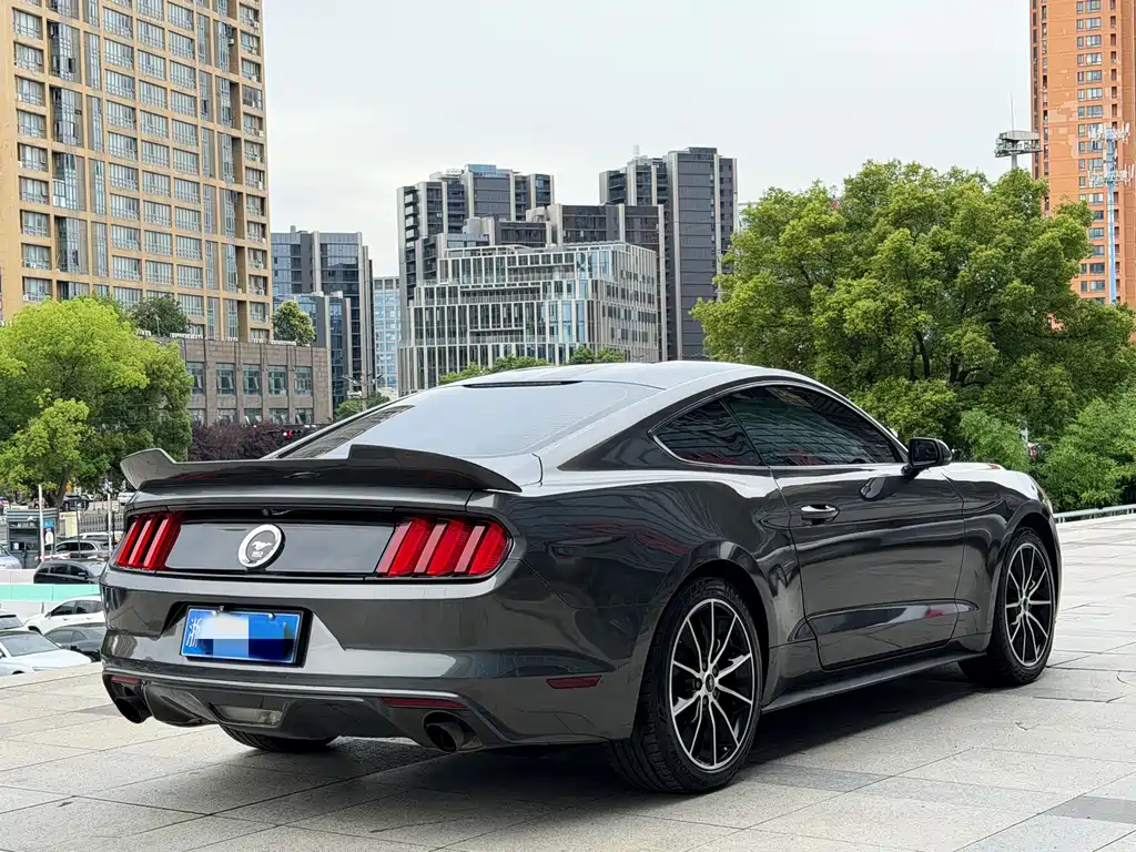 Ford Mustang 2017 — фото 6
