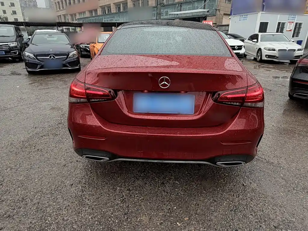 Mercedes-Benz A-Class 2019 — фото 16