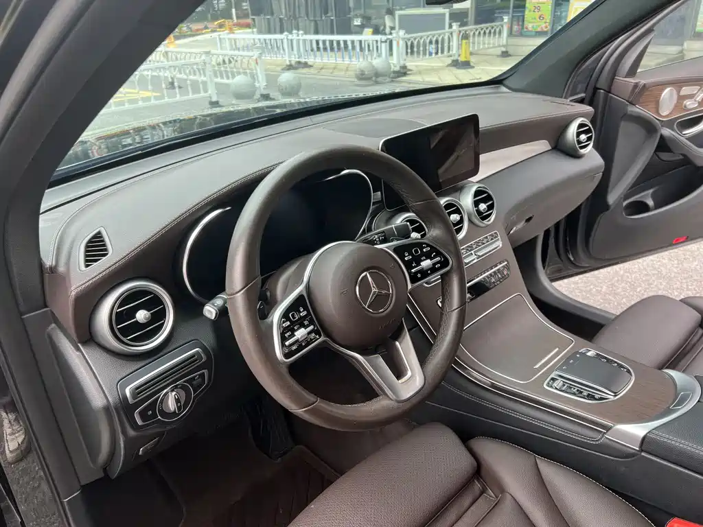 Mercedes-Benz GLC 2020 — фото 10