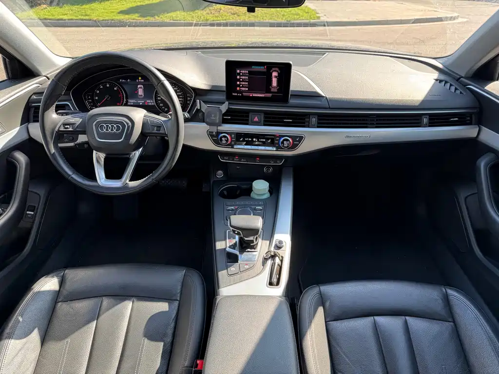 Audi A4 2018 — фото 13