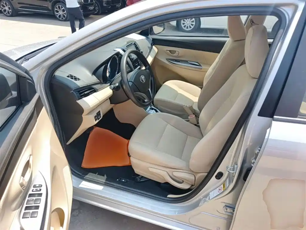 Toyota Vios 2014 — фото 16