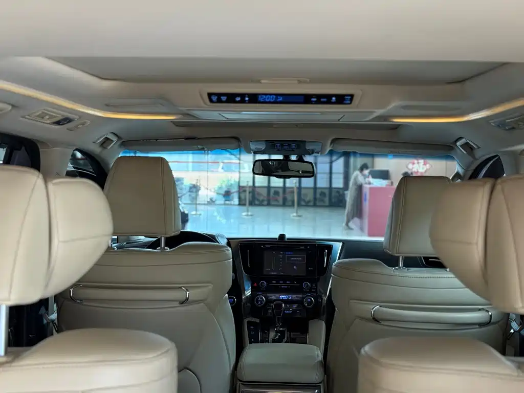 Toyota Alphard 2015 — фото 19
