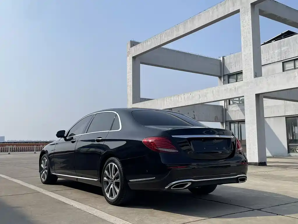 Mercedes-Benz E-Class 2018 — фото 7