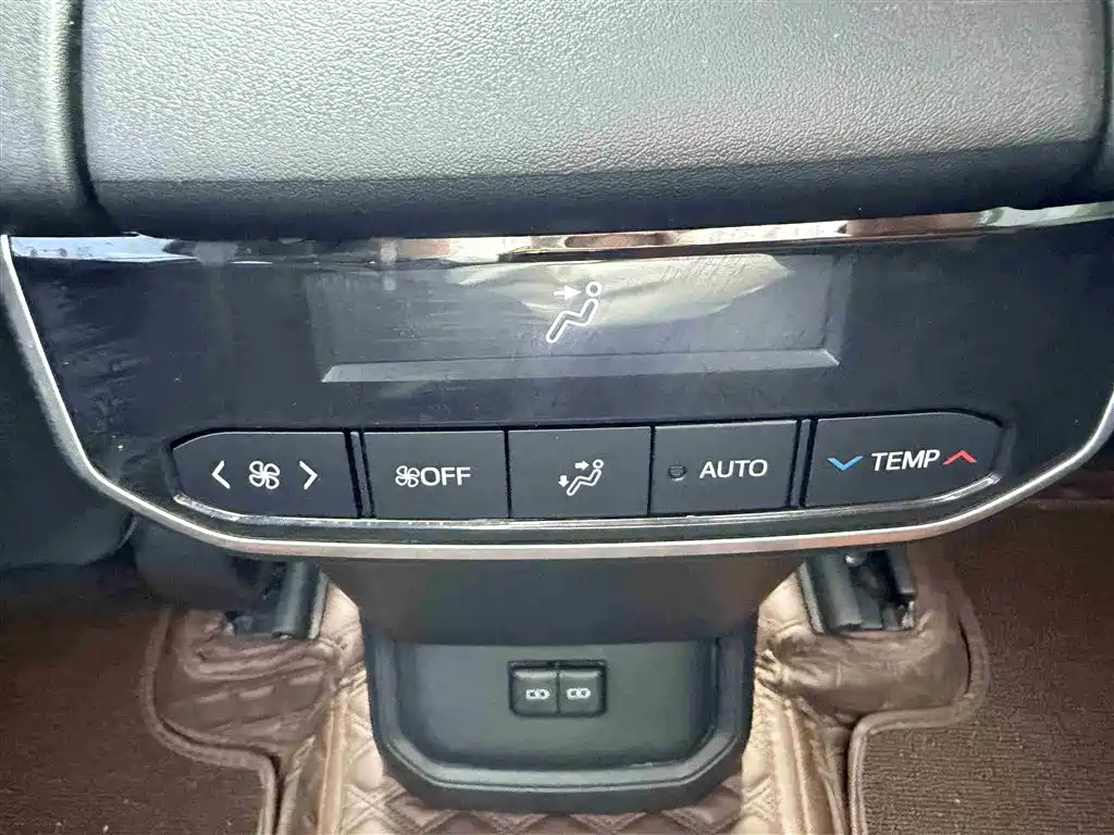 Toyota Highlander 2024 — фото 15