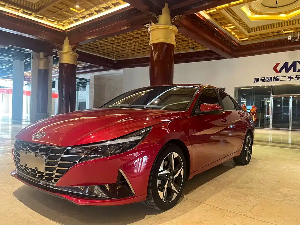 Hyundai Elantra 2022