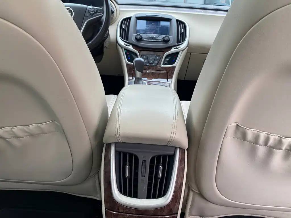 Buick LaCrosse 2016 — фото 11