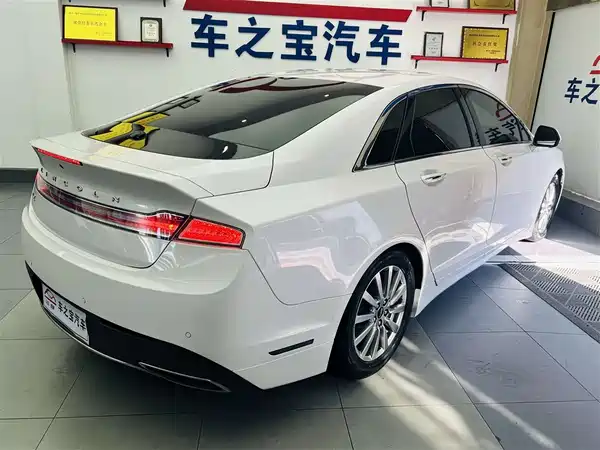 Lincoln MKZ 2018