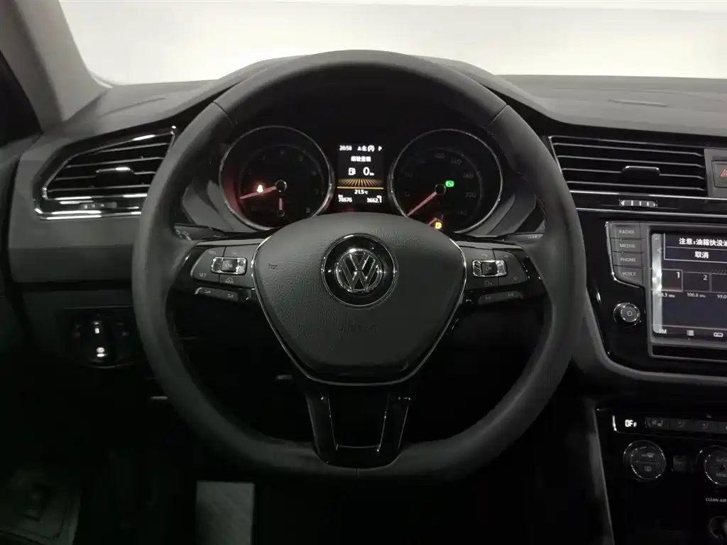 Volkswagen Tiguan L 2019 — фото 11