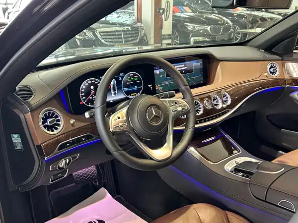 Mercedes-Benz S-Class 2020